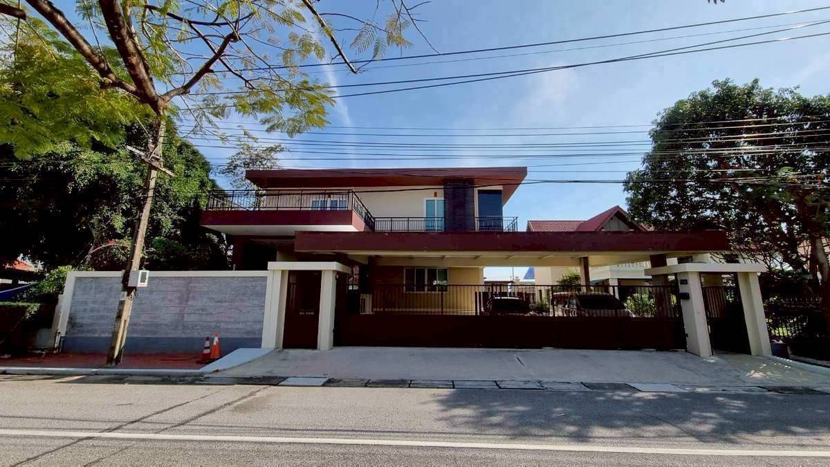 The Emporio Place